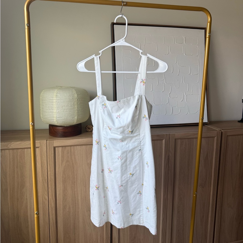 Forever 21 White Floral Embroidered Dress